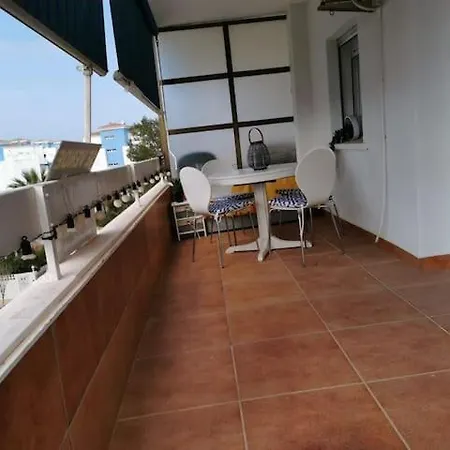 Appartman After Complet Reconstruction In Quiet Zone And Close To The Sea 아파트