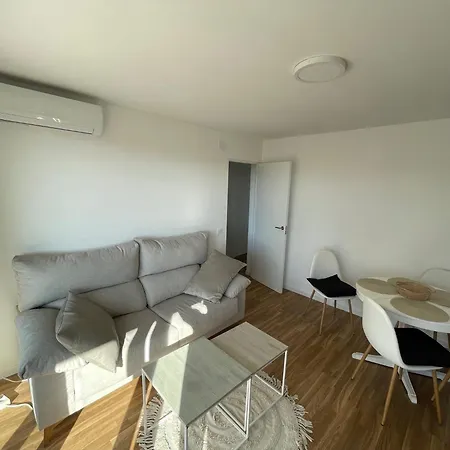 Appartman After Complet Reconstruction In Quiet Zone And Close To The Sea 아파트 데니아